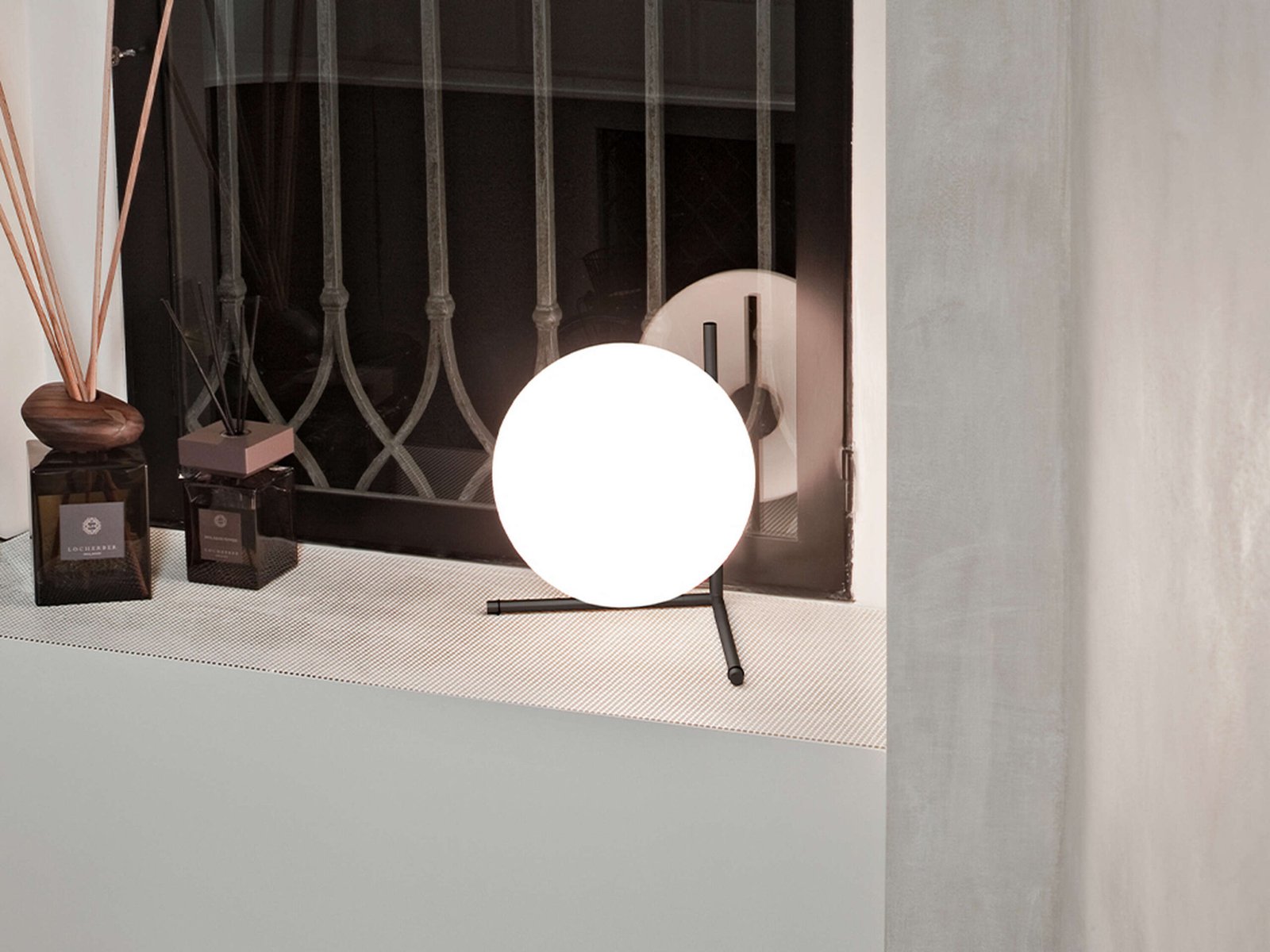FLOS IC LightsT2