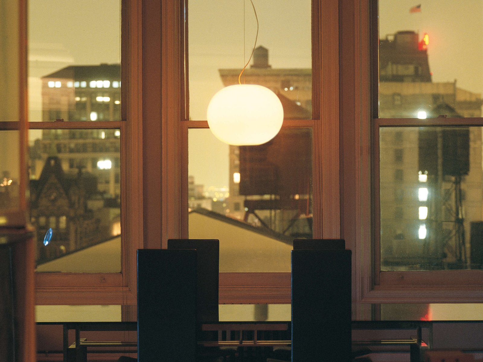 FLOS Glo-Ball Suspenso